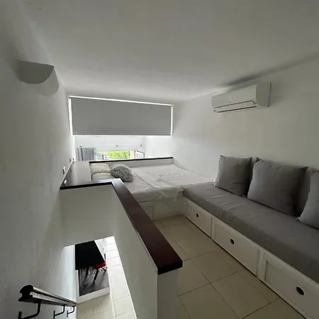 Apartment Cala Bona Cadaques