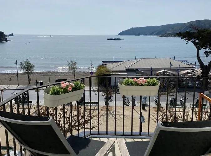 Apartment Cala Bona Cadaques