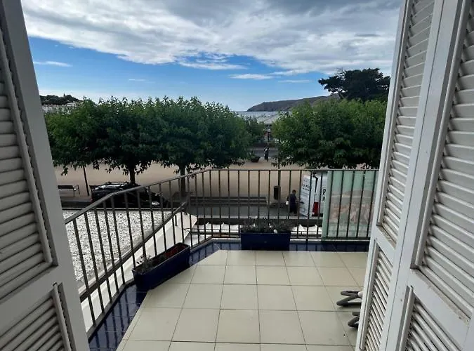 Apartment Cala Bona Cadaques