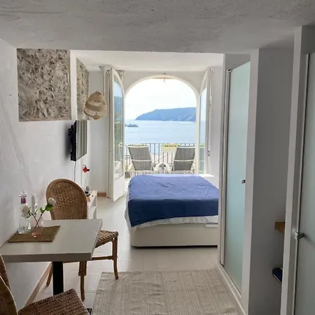 Apartamento Cala Bona Cadaqués